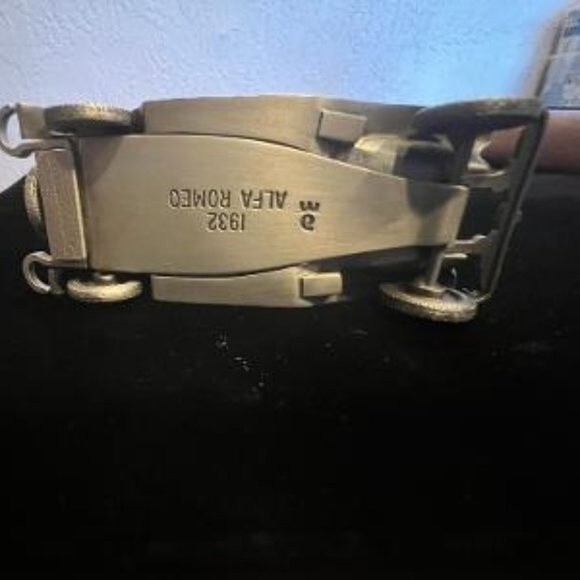 Danbury Mint 1932 Alfa Romeo Collectible - Picture 2 of 5